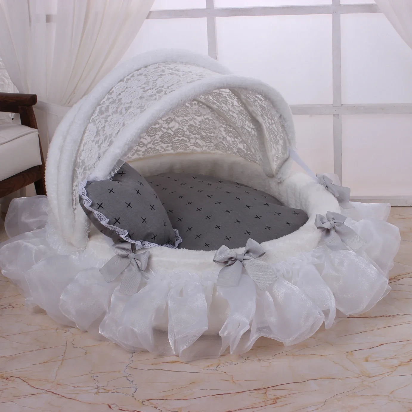 Comfortable Pet Sofa Cradle Dog Bed Overall Washable Luxury Kennel Dog Round Bed