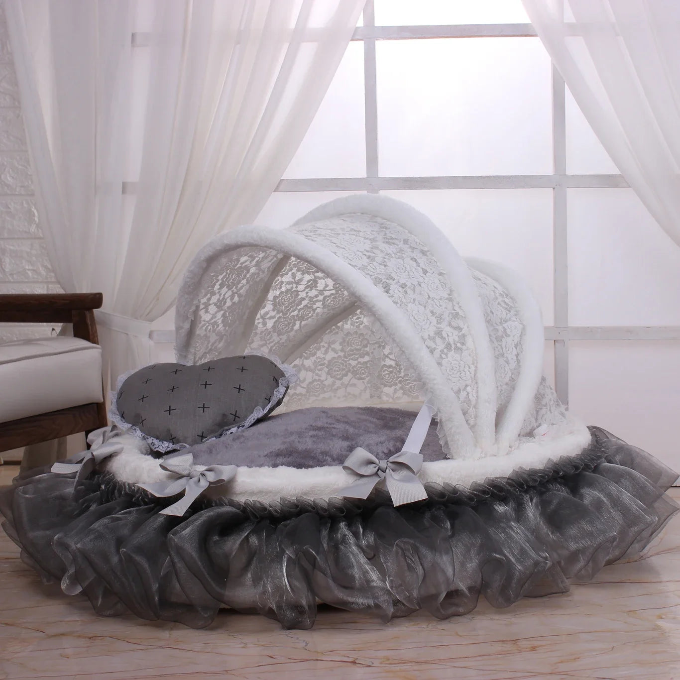 Comfortable Pet Sofa Cradle Dog Bed Overall Washable Luxury Kennel Dog Round Bed